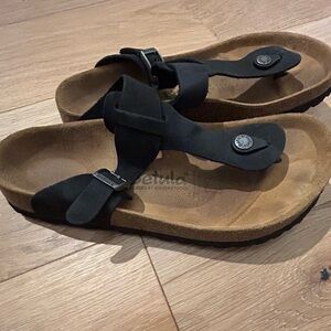 Birkenstock Gizeh Sandals Size 38 US 8